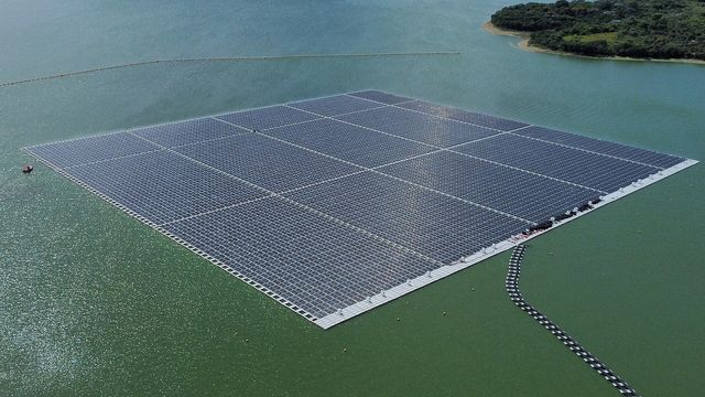 Usina fotovoltaica flutuante Araucária, em São Paulo